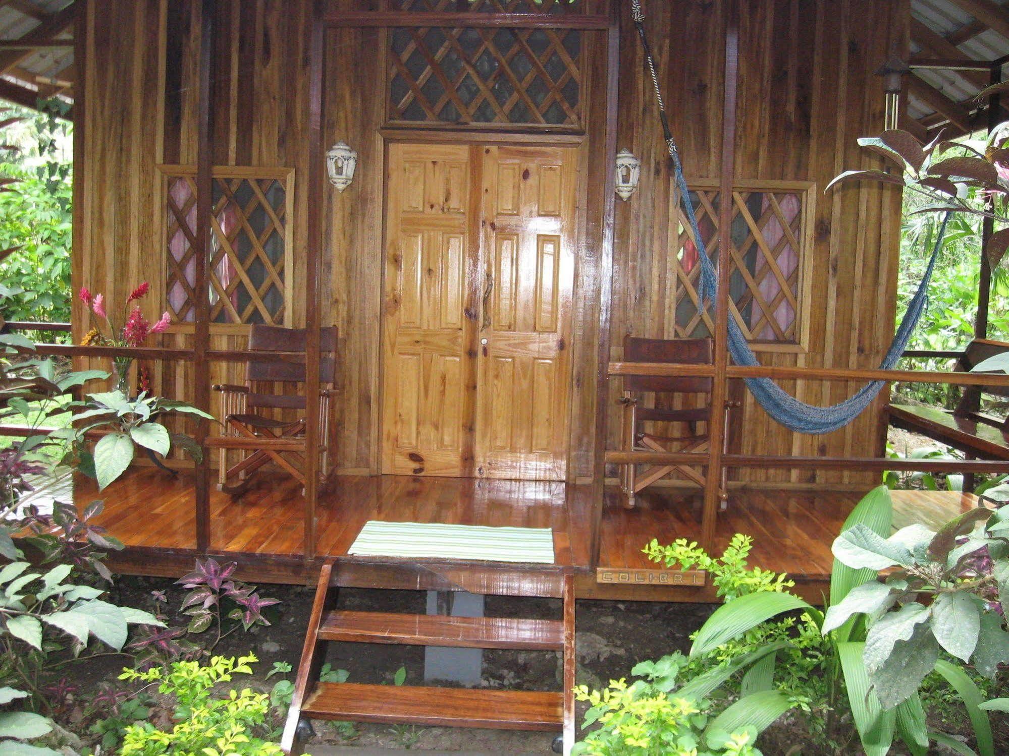 Coral Hill Bungalows Cahuita Eksteriør billede
