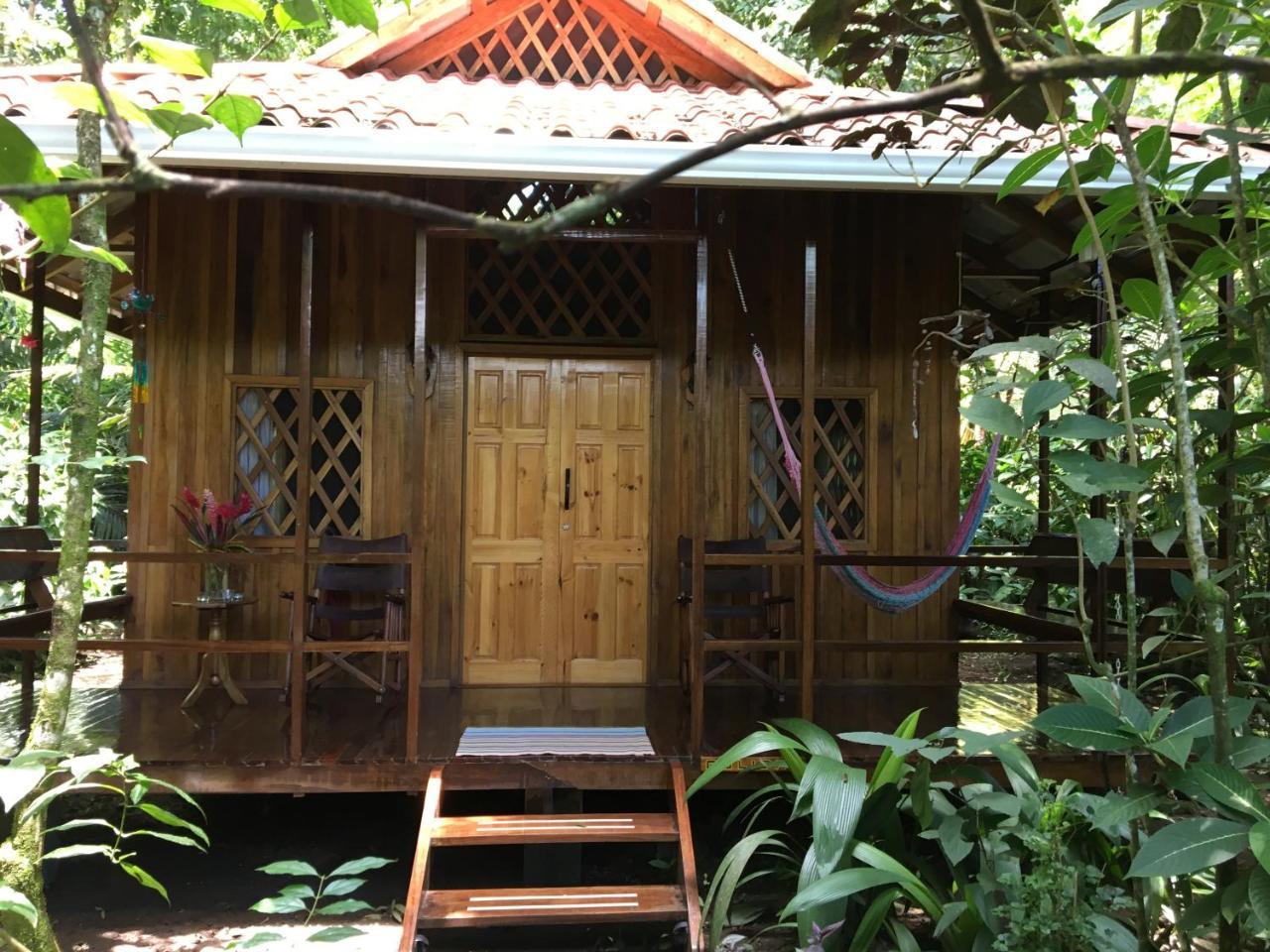 Coral Hill Bungalows Cahuita Eksteriør billede